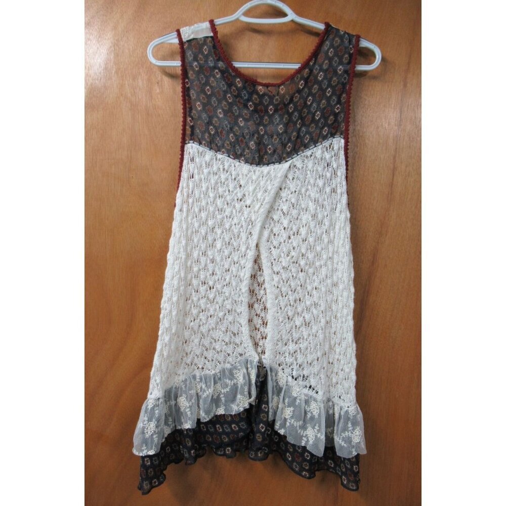 BKE Boutique Ivory Navy Burgundy Crochet Women’s Sleeveless Sweater Sz Large - Picture 2 of 6